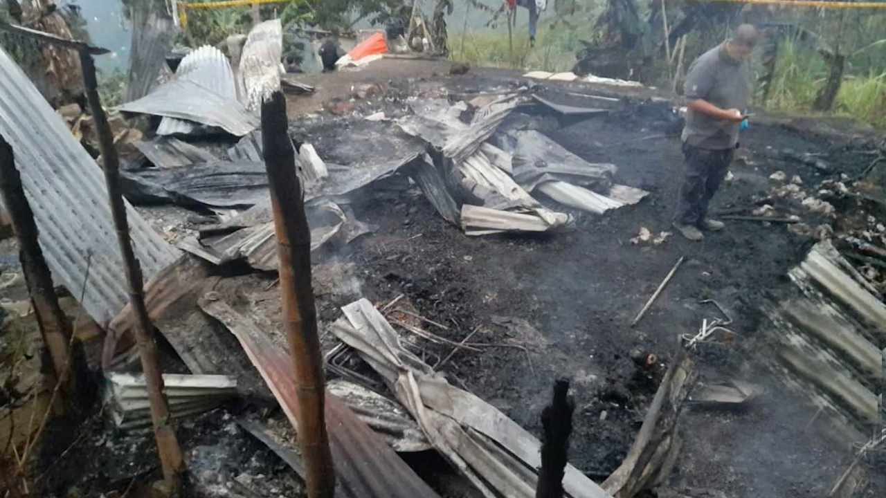 Dos niños murieron tras incendio de su vivienda en Barbosa