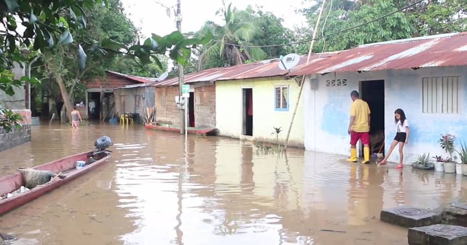 Familias Afectadas En Caucasia Por Las Fuertes Lluvias