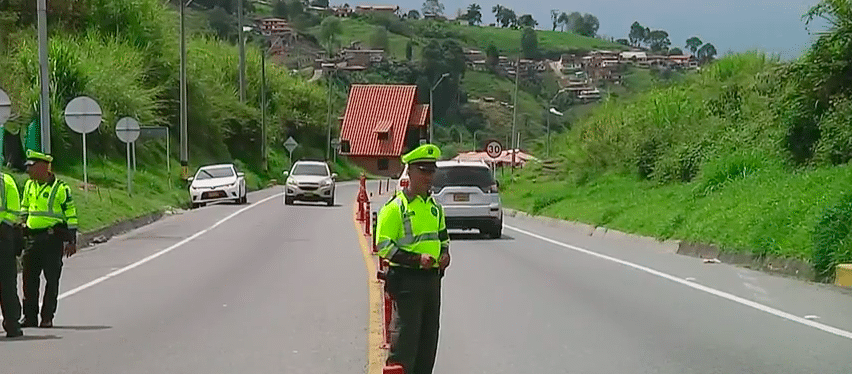Hoy más de 100 mil vehículos han transitado por los seis ejes viales de Antioquia