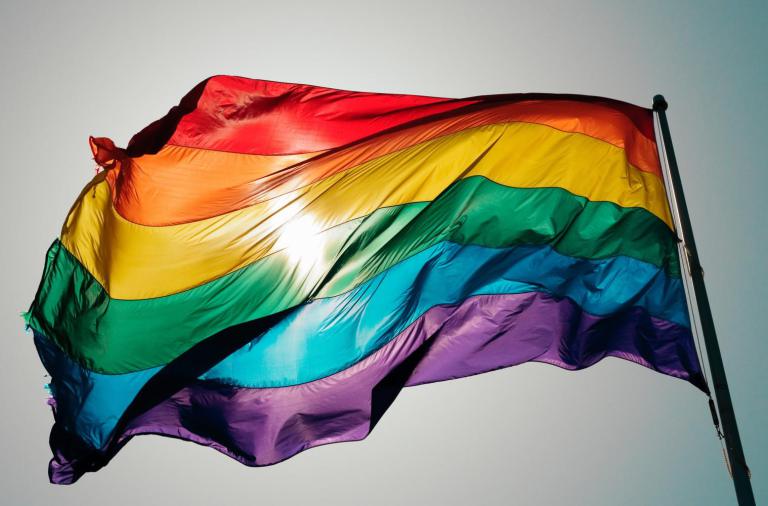 La razón por la cuál la bandera LGTBIQ+ es un arcoíris