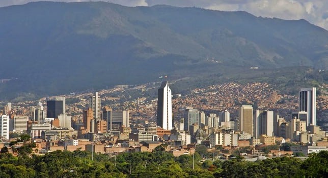Proyecto de ley reglamentará encuestas en Colombia