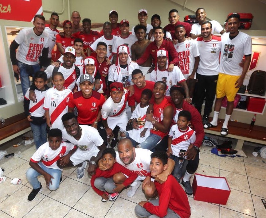 Polémica por canto de los jugadores de Perú luego de clasificar al Mundial