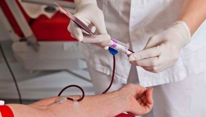 Contagiados por COVID-19 pueden donar sangre después de tres meses