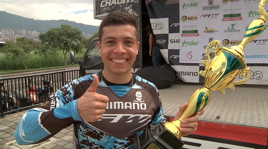 Diego Arboleda triunfó en el Internacional de las Luces de BMX