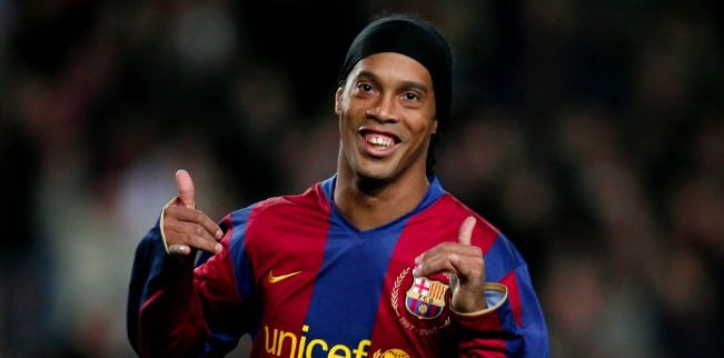 Con emotiva carta, Ronaldinho Gaúcho se despide del fútbol