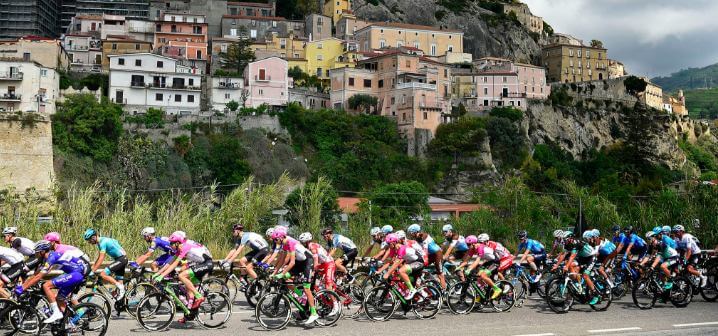 Ciclistas colombianos pasaron sin problemas la etapa 7 del Giro de Italia