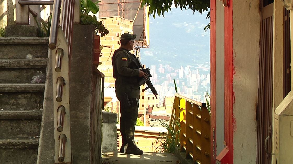 Continúa el acompañamiento de la Fuerza Pública en la Comuna 13 de Medellín