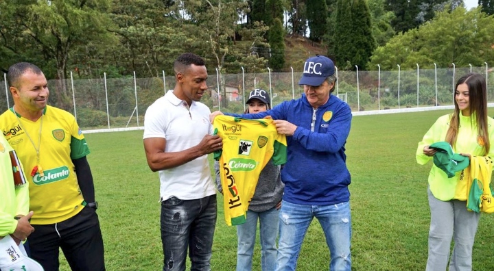Amaranto Perea es el nuevo director técnico de Itagüí Leones F.C