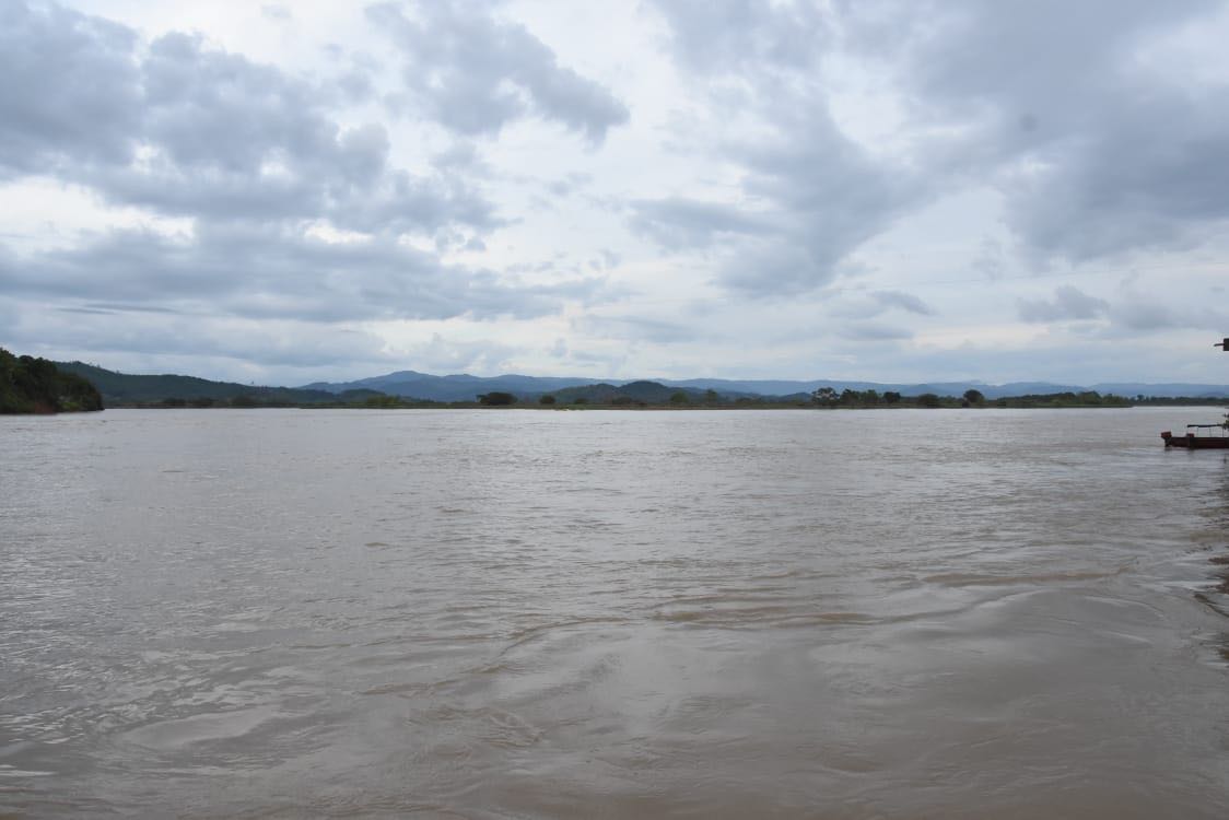 Río Cauca amenaza comunidades en Nechí