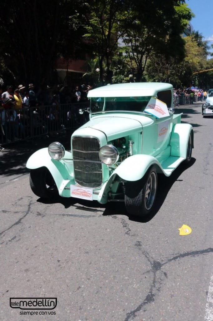 Desfile autos clásicos 2018