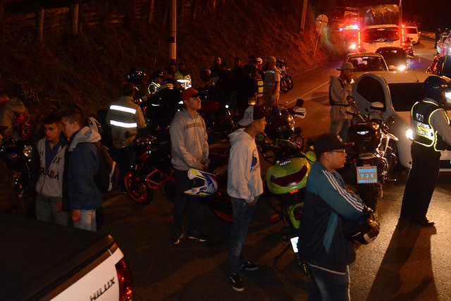 65 vehículos inmovilizados tras operativo contra piques en Las Palmas