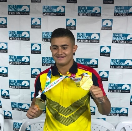 Daniel Restrepo fue homenajeado en la Liga de Natación de Antioquia