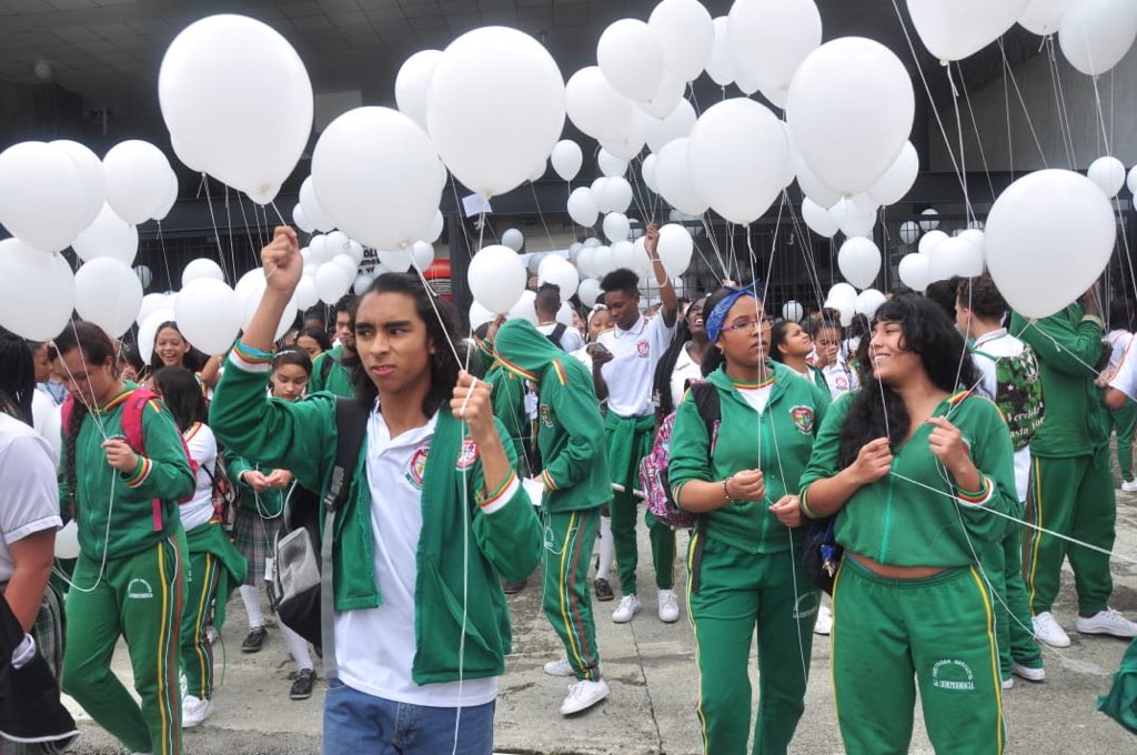 Secretaría de Educación inició estrategia “El colegio te espera” en la Comuna 13