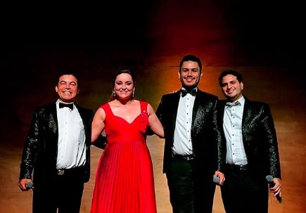 El concierto de aniversario del grupo Montecarlo en el Teatro Pablo Tobón
