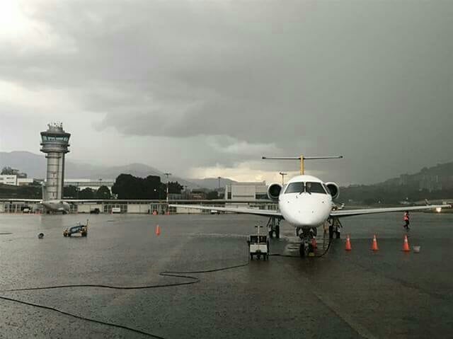 Aeropuerto Olaya Herrera está cerrado por condiciones meteorológicas