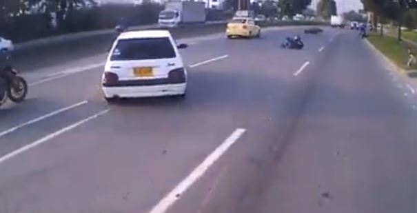 Conductor que arrolló a motociclista y luego huyó fue sancionado