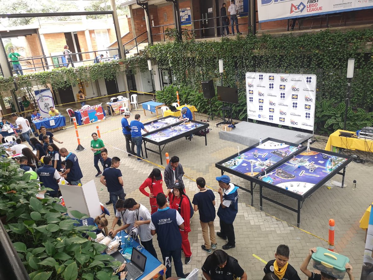 150 personas participaron en el Torneo Regional de Robótica en Bello