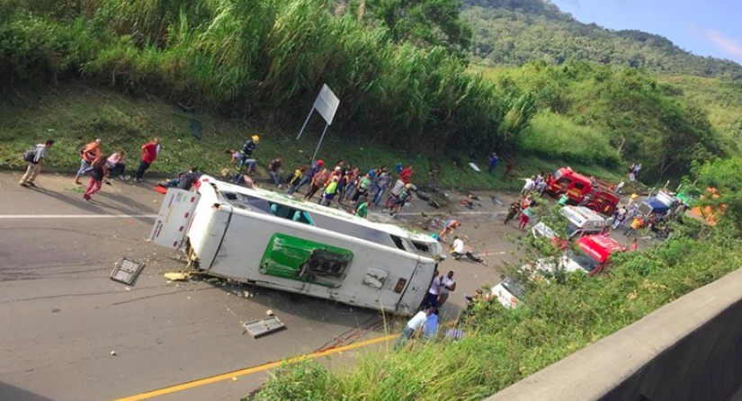Accidente en el Valle del Cauca dejó nueve personas fallecidas