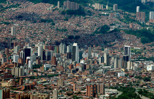 Desde 2016 han sido atendidas 65.909 víctimas del conflicto en Medellín