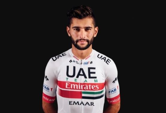 Fernando Gaviria ya se puso la camiseta del UAE Team Emirates