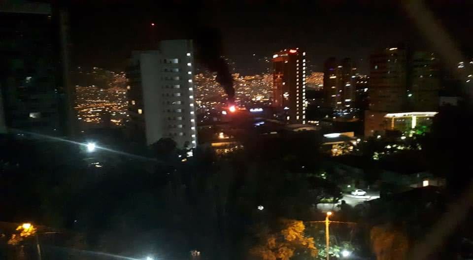 Bomberos de Medellín controlaron incendio en El Tesoro