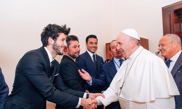 Así fue el encuentro de Sebastián Yatra con el Papa Francisco