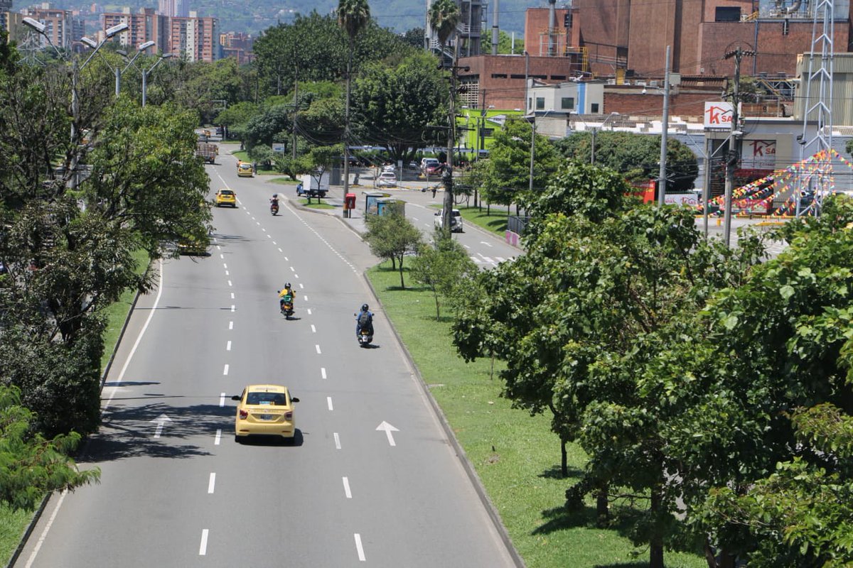 Circulación de vehículos particulares disminuyó un 20 % en Medellín