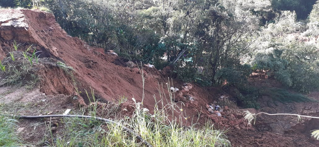 Deslizamiento de tierra en Envigado dejó 50 personas afectadas