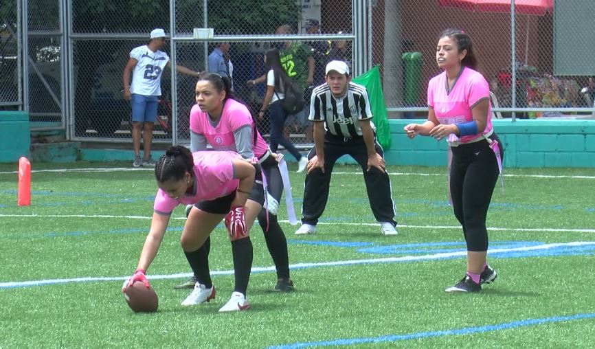 Lobos Fem quiere ser protagonista en el fútbol americano