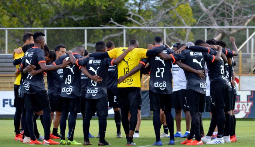 Medellín se mide esta noche ante Peñarol en juego amistoso