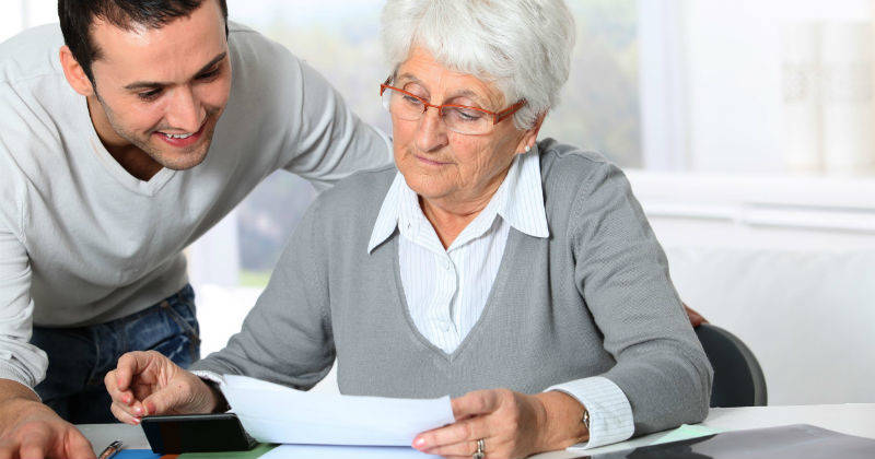 Empresas que contraten personas mayores de 50 años tendrán beneficios tributarios