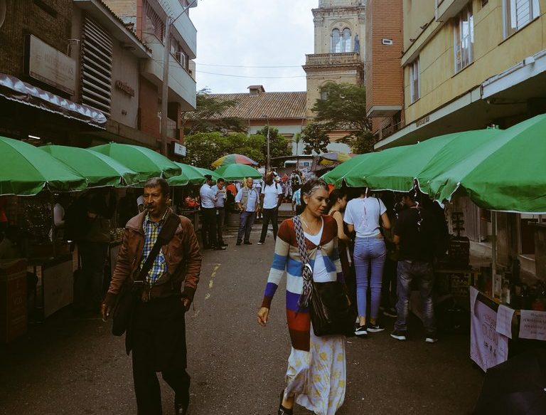 Mercados de Ciudad, un piloto para mejorar el uso del espacio público en Medellín