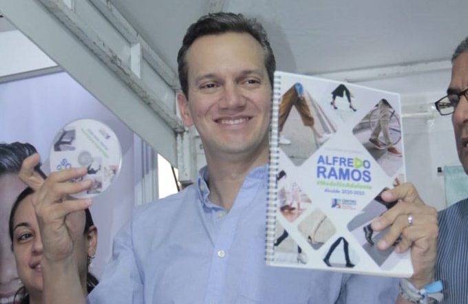 Alfredo Ramos presentó su centro de innovación en Medellín