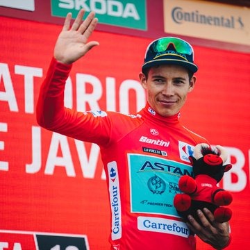 Miguel Ángel López recuperó el liderato de la Vuelta a España