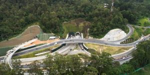 Túnel de Oriente