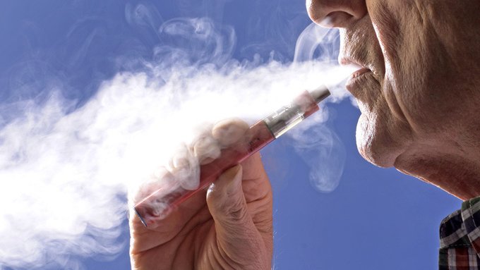 EE.UU busca prohibir cigarrillos electrónicos por representar riesgo a la salud