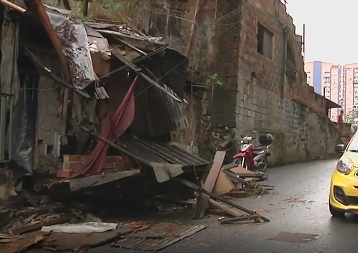 Vivienda colapsó en el Barrio Belén Rincón por la fuerte lluvia
