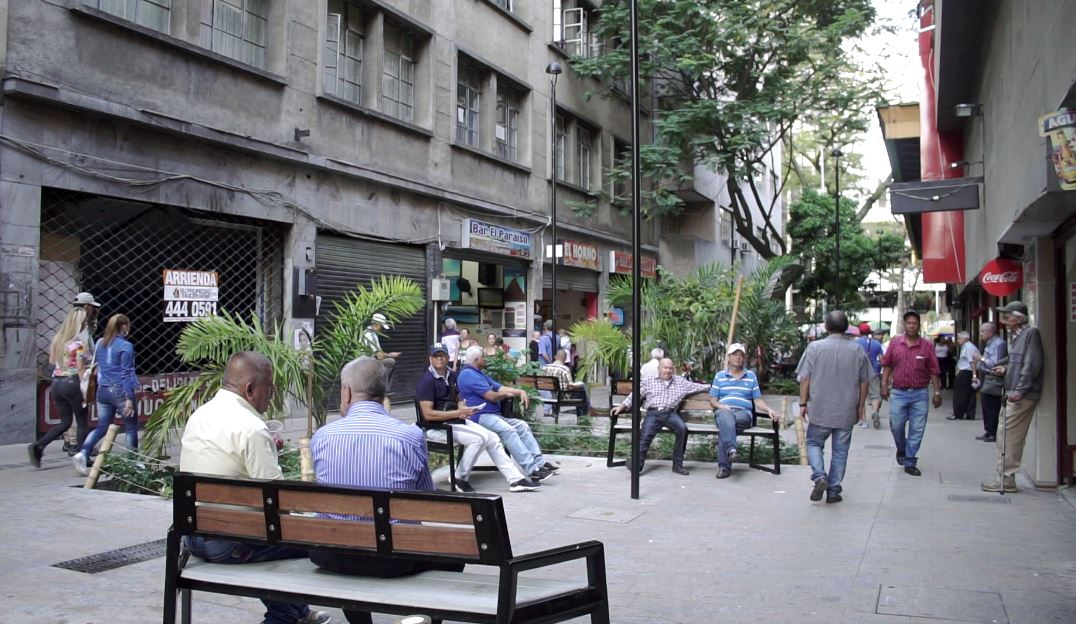 2.903 metros cuadrados fueron renovados en el Pasaje La Bastilla
