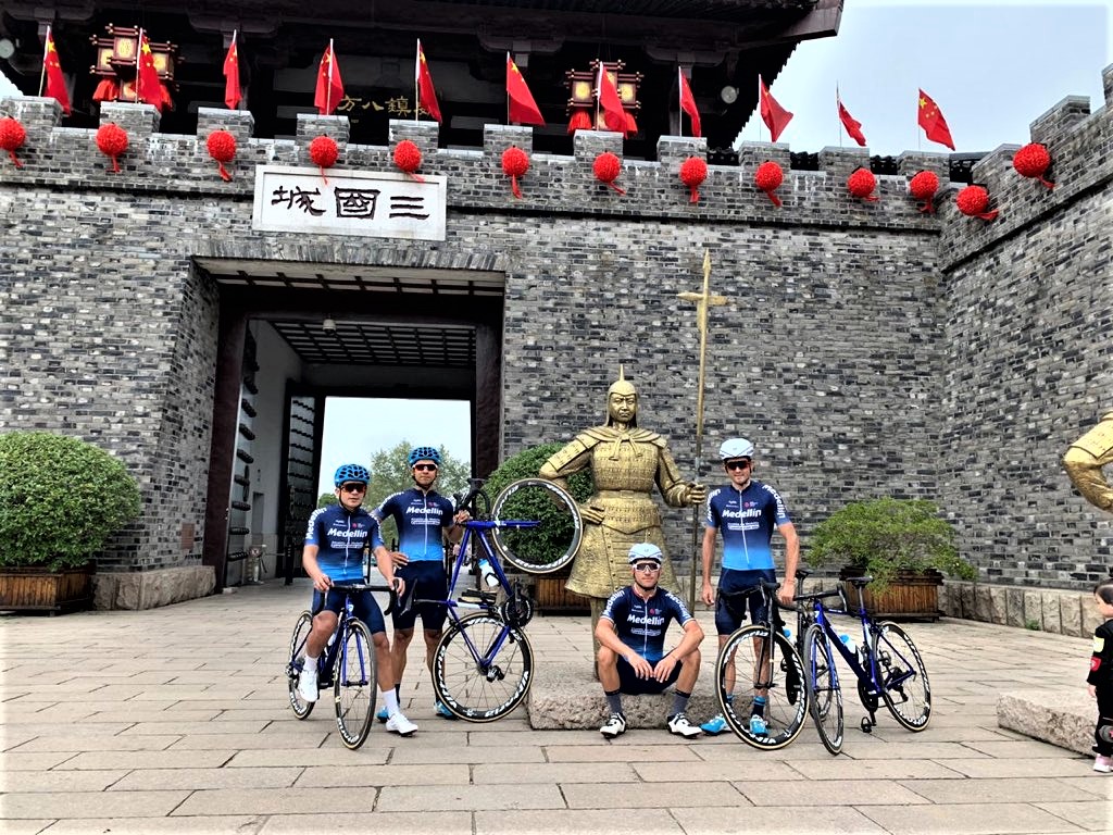 El Team Medellín se alista para competir en el Tour Taihu en China
