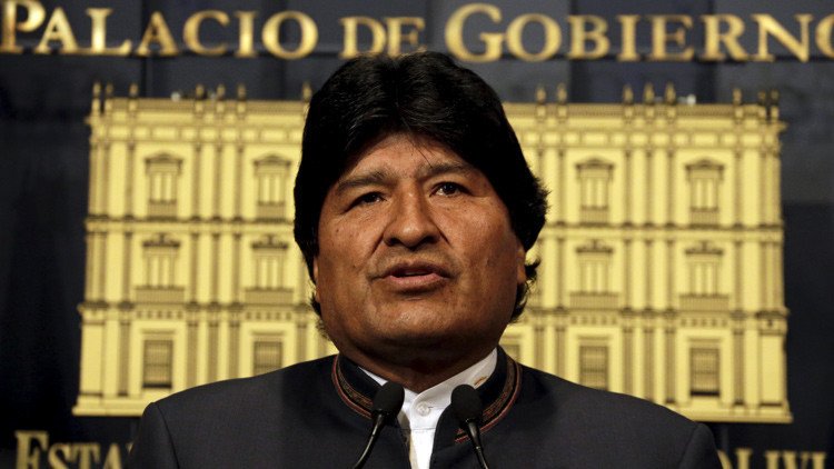 Evo Morales llegó a México para acogerse al asilo político