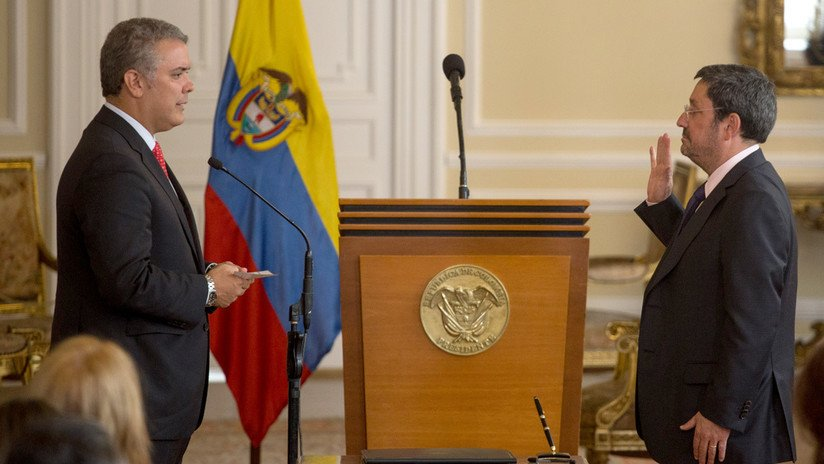 Francisco Santos continuará como embajador en EE.UU