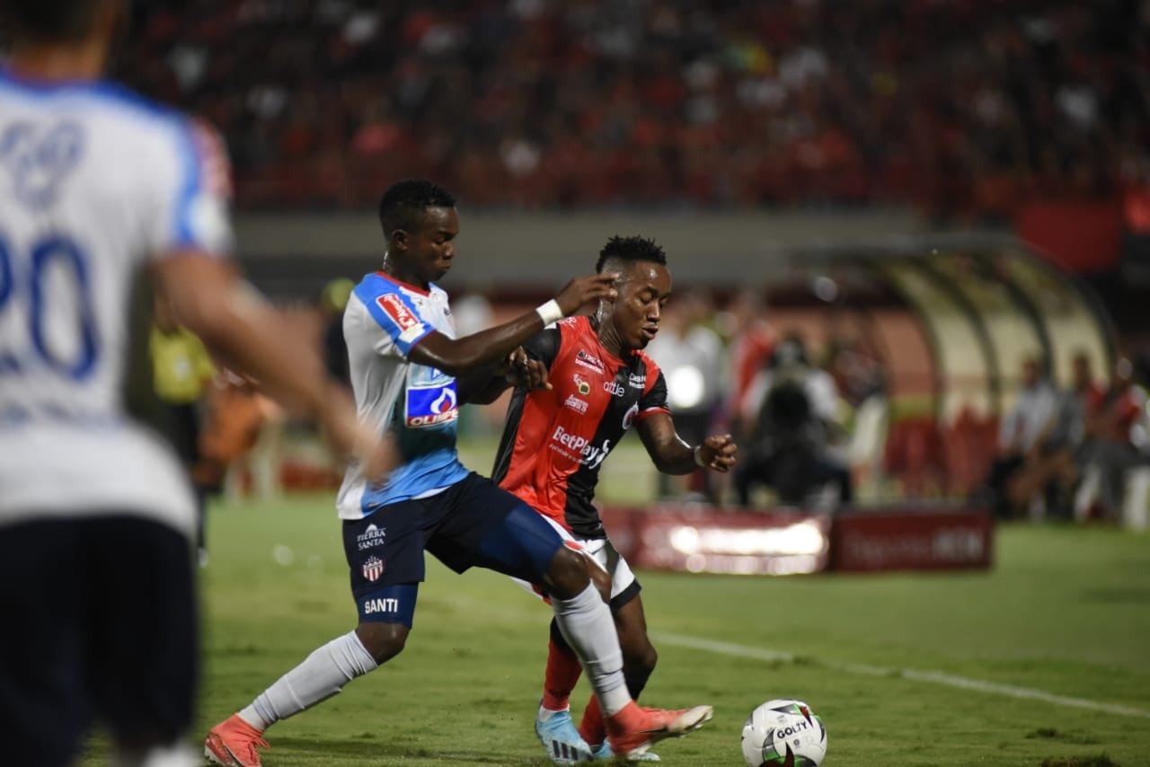 Junior logró sus primeros 3 puntos en los cuadrangulares de la Liga Águila