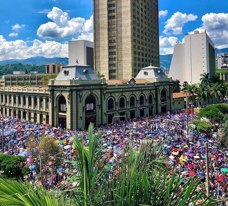 ¿Por qué en Medellín las marchas no han terminado en actos vandálicos?