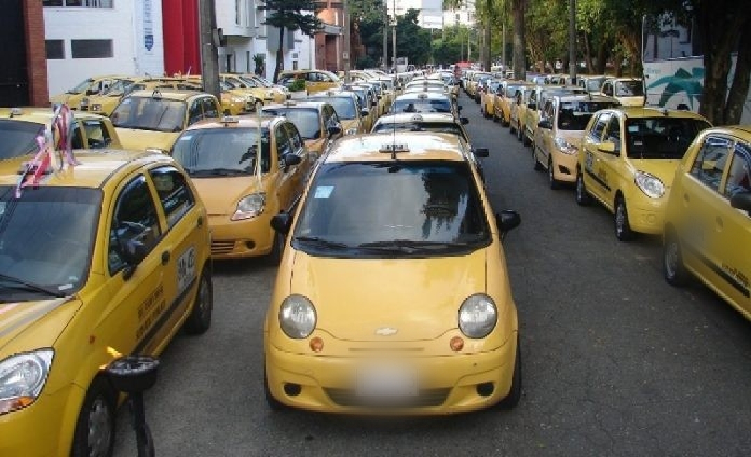 Fijan las nuevas tarifas del servicio de taxi en Envigado