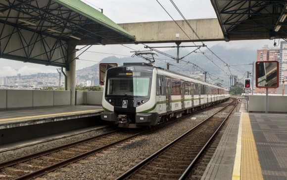 Metro de Medellín restableció su operación en la Línea A