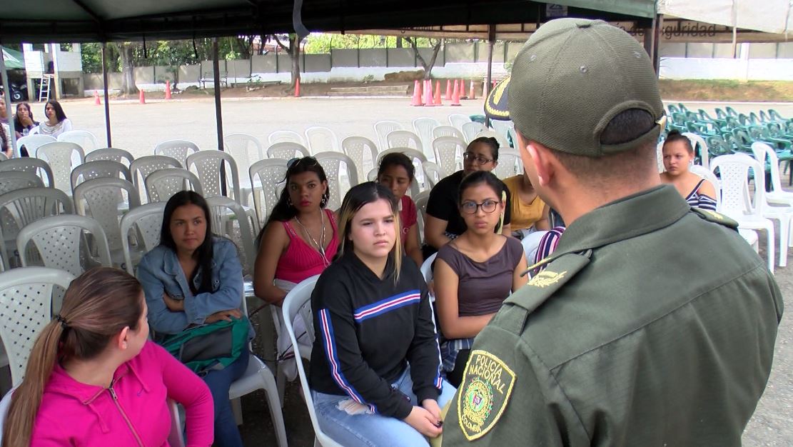 550 mujeres llegaron a la convocatoria de servicio militar en Medellín