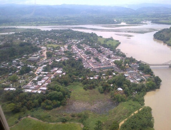 Ejército acompaña el retorno de 33 familias en Cáceres, Antioquia