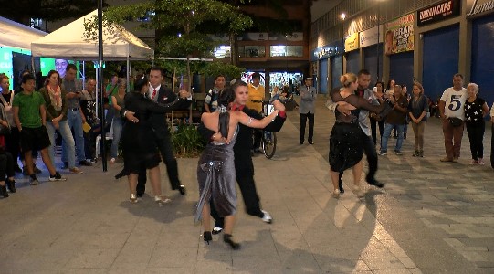 El Metro celebra sus 25 años con tango
