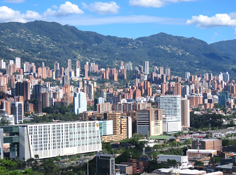 Pico y placa: viernes, 26 de noviembre de 2021 para Medellín