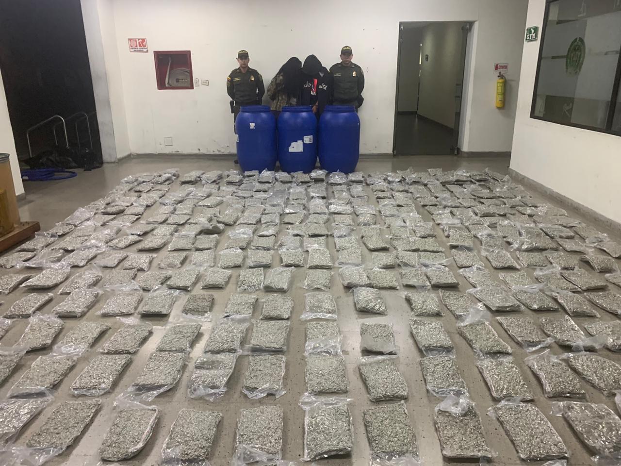 Autoridades se incautaron de 187 kilos de marihuana en Itagüí